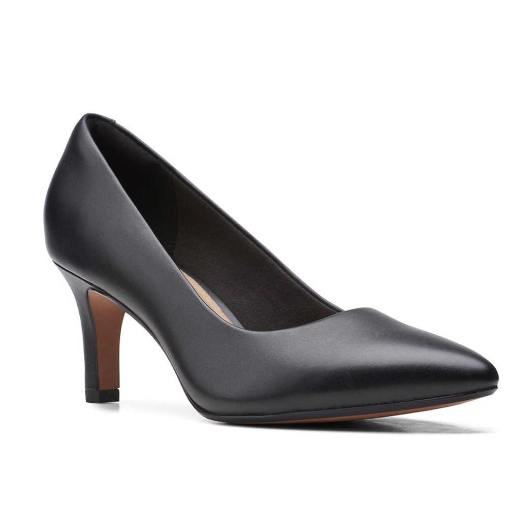 Clarks Illeana Pump 6.5 Black